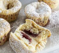 hindberjafylltar stórar muffins
