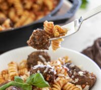 Kjötbollur og pasta