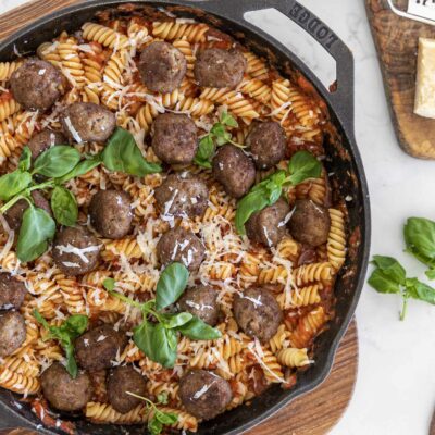 Kjötbollur og pasta