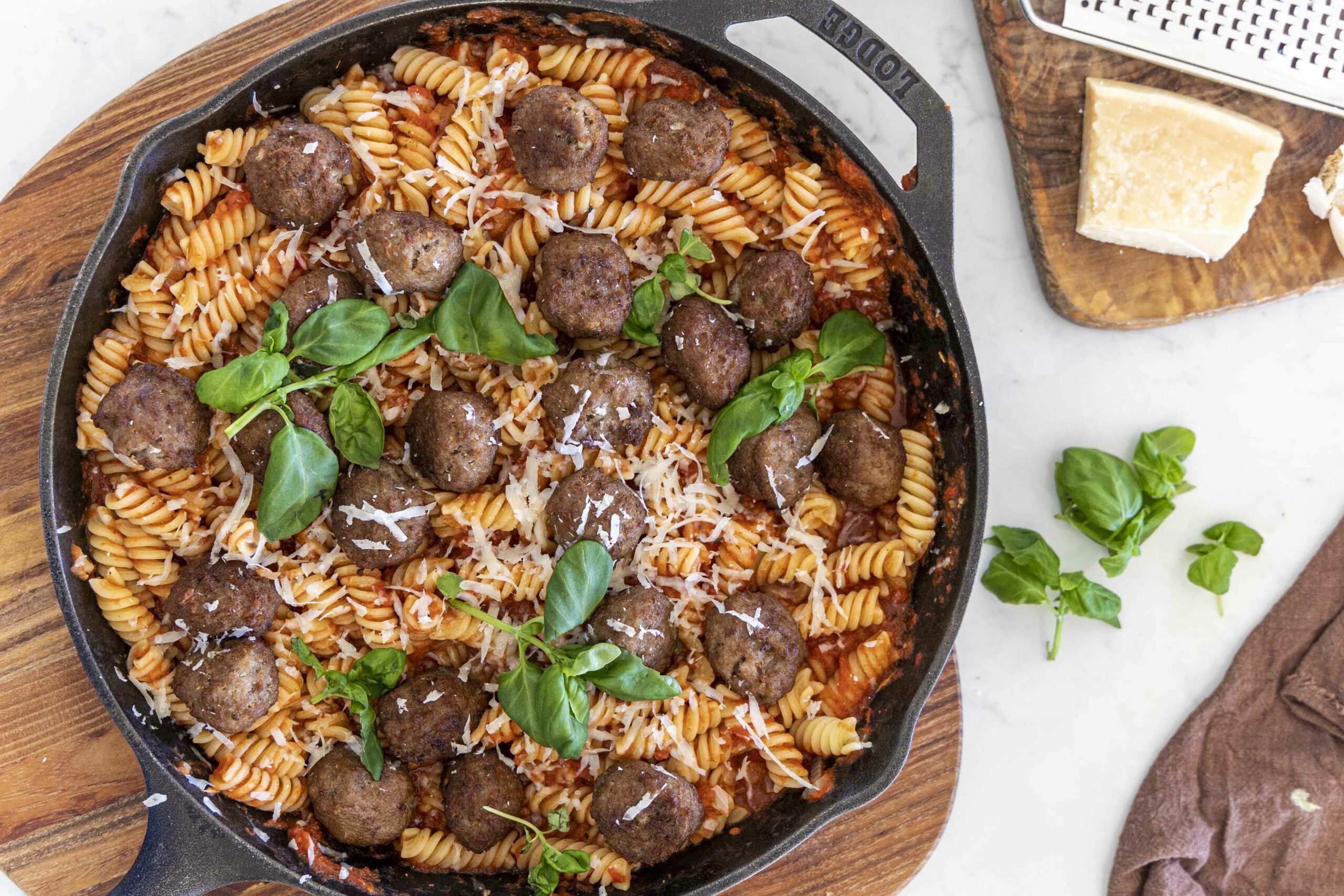 Kjötbollur og pasta