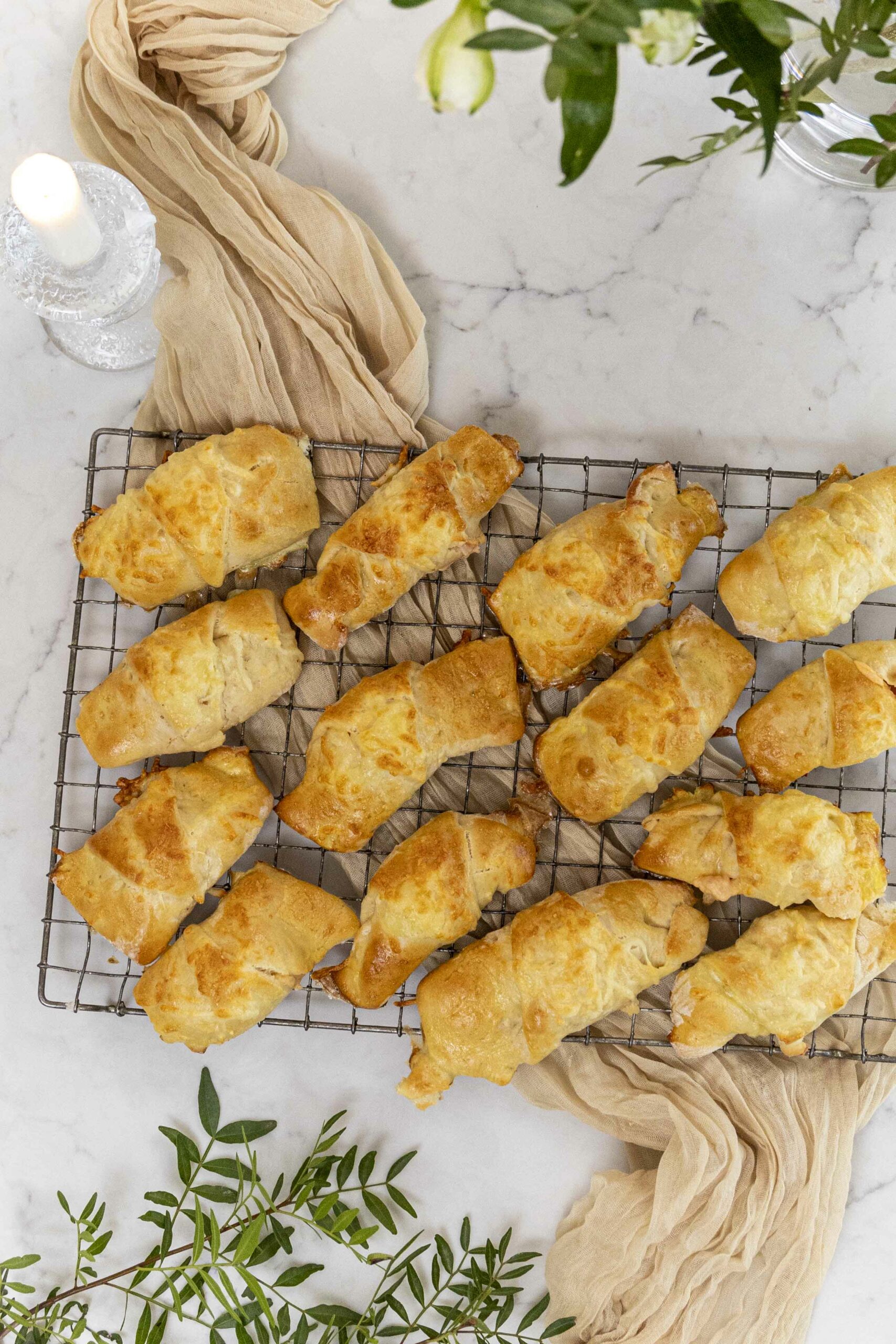 Ljúffeng skinkuhorn með silkiskorinni skinku