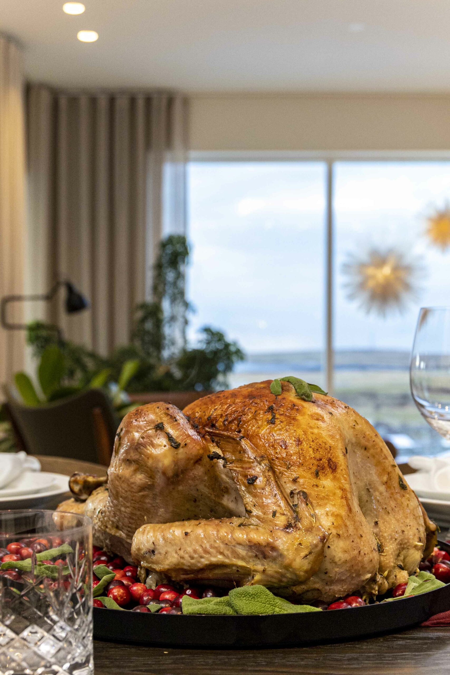 Kalkúnaveisla með öllu tilheyrandi stufffing/ kalkúna fyllingu, kalkúnasósu, sætkartöflumús, heimagerðu rauðkáli