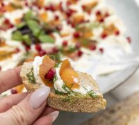 Forréttur reyktur lax með rjómaosti og dilli