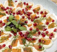 Forréttur reyktur lax með rjómaosti og dilli