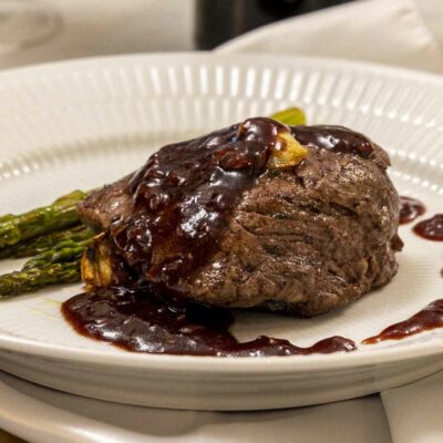 Rauðvínssósa sem fullkomnar nautasteikina