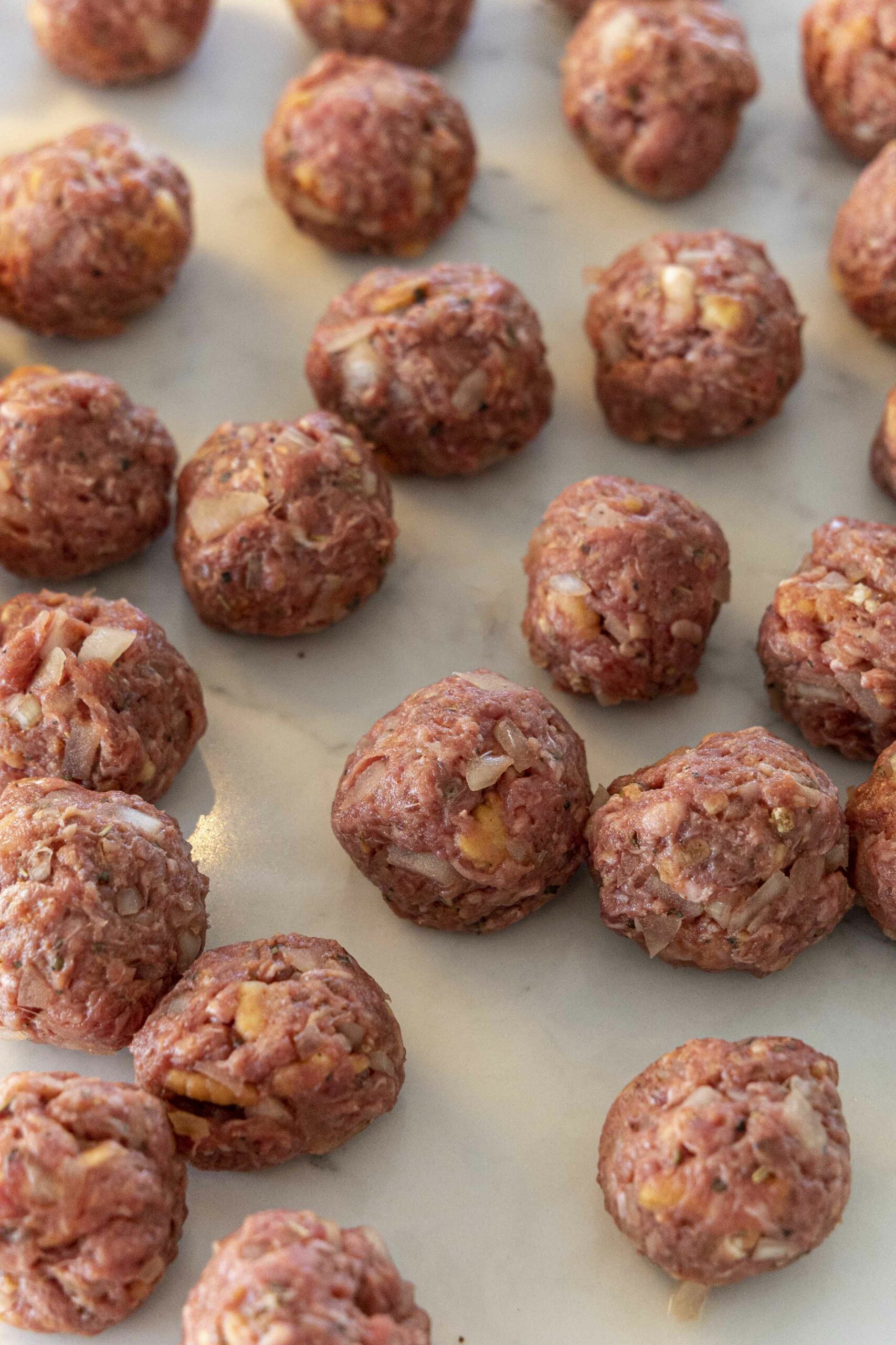 Mozzarella fylltar kjötbollur