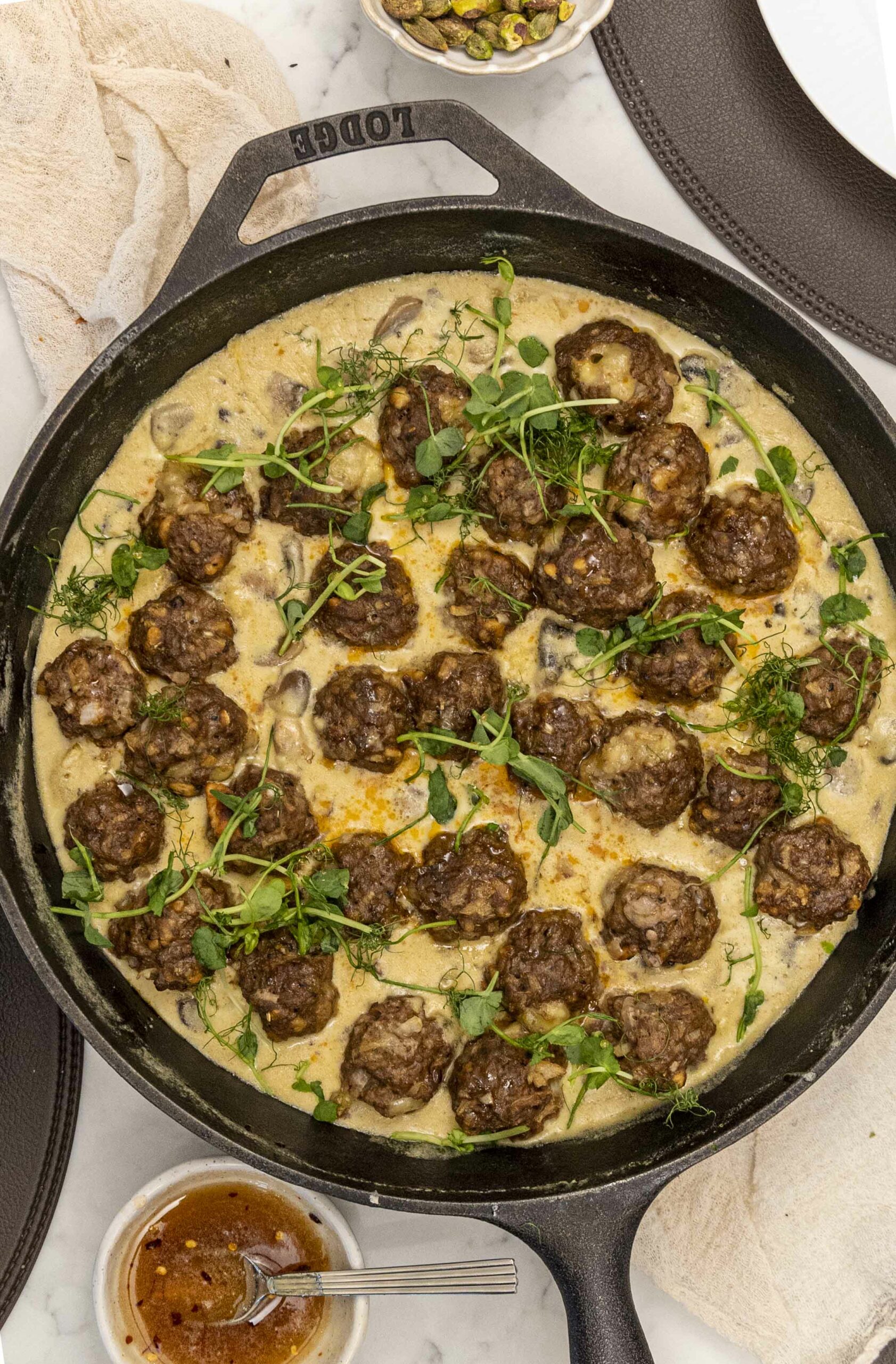 Mozzarella fylltar kjötbollur