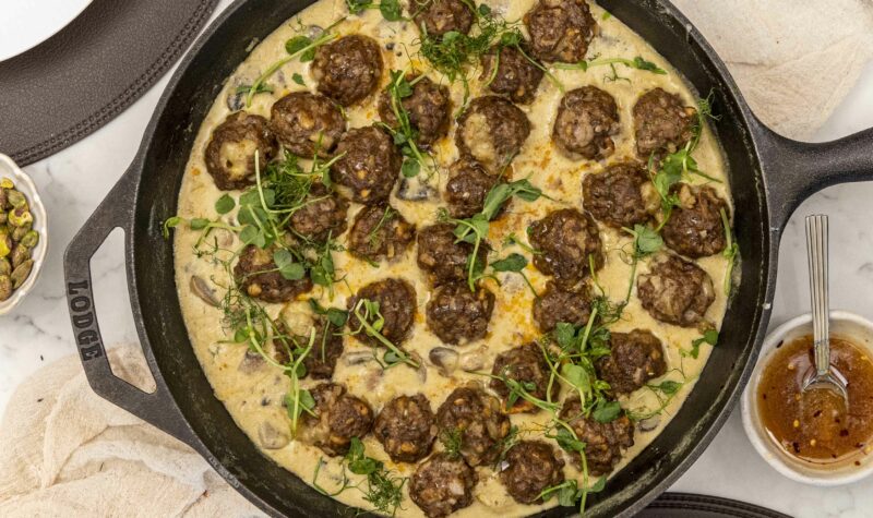 Mozzarella fylltar kjötbollur