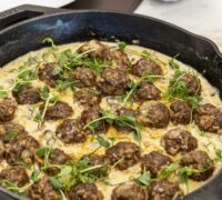 Mozzarella fylltar kjötbollur