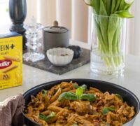 Hollt og próteinríkt kjúklingapasta í pestó