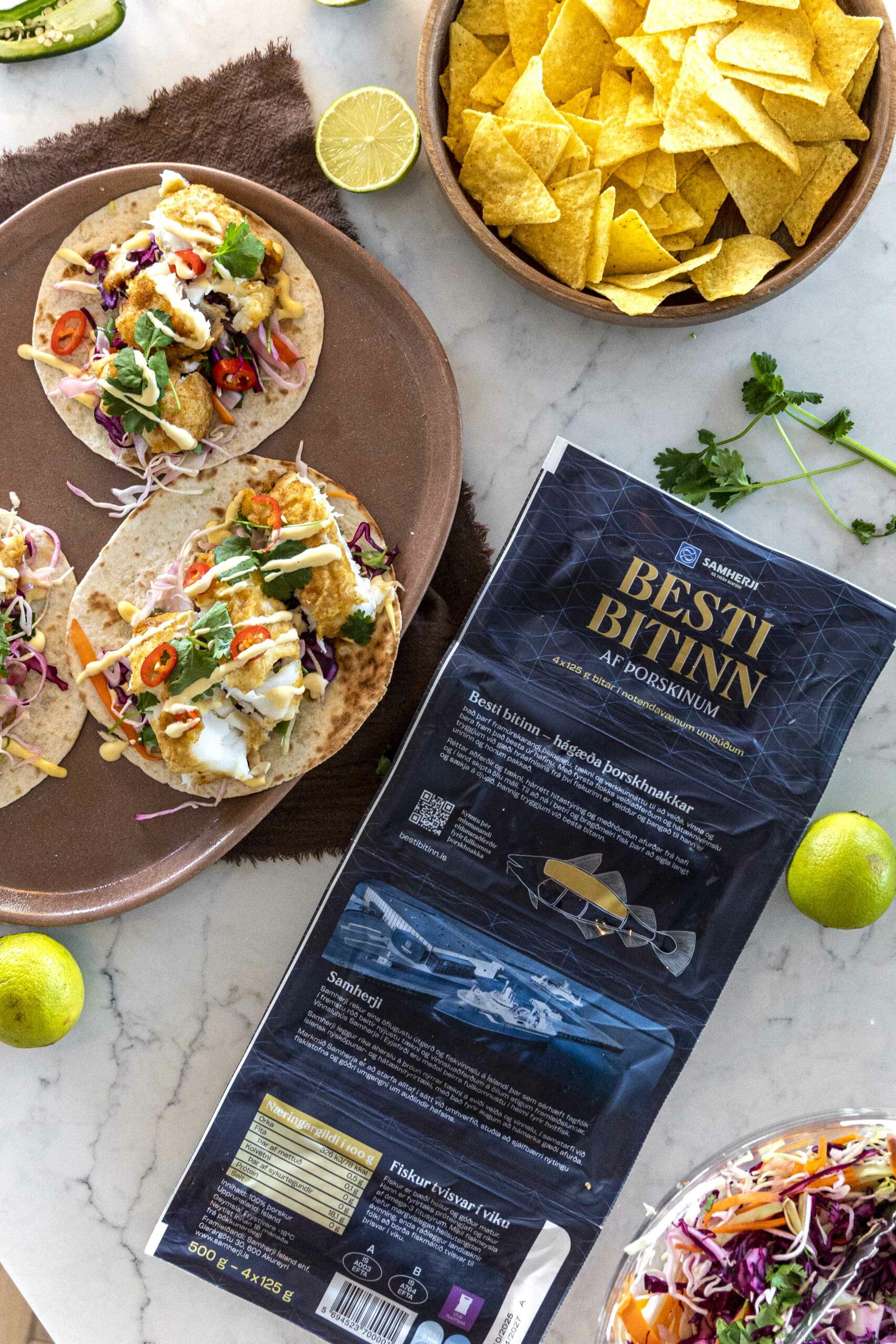 Fiski taco með fersku hrásalti og mangó sýrðum rjóma