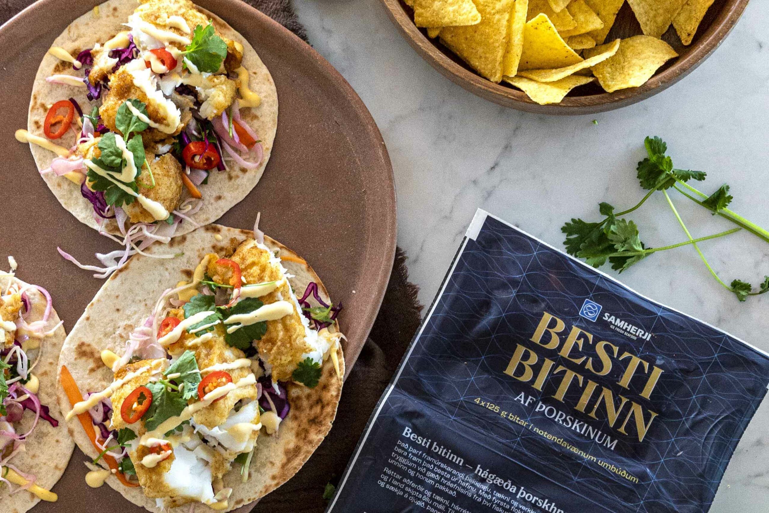 Fiski taco með fersku hrásalti og mangó sýrðum rjóma