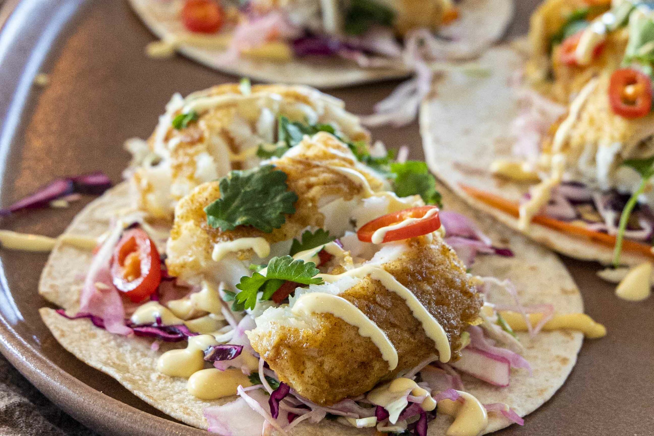 Fiski taco með fersku hrásalti og mangó sýrðum rjóma