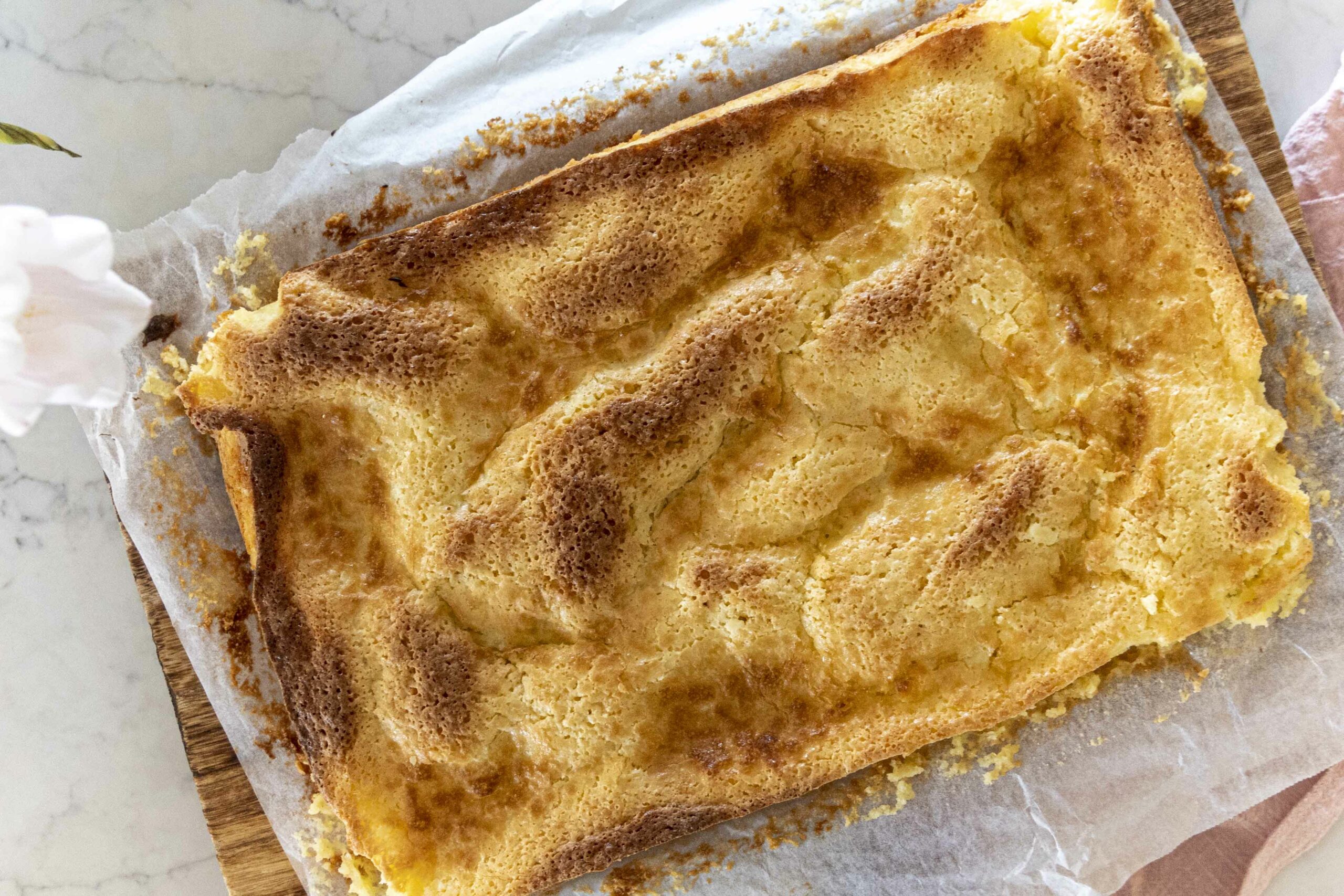 Vanillukaka með ostakökutoppi