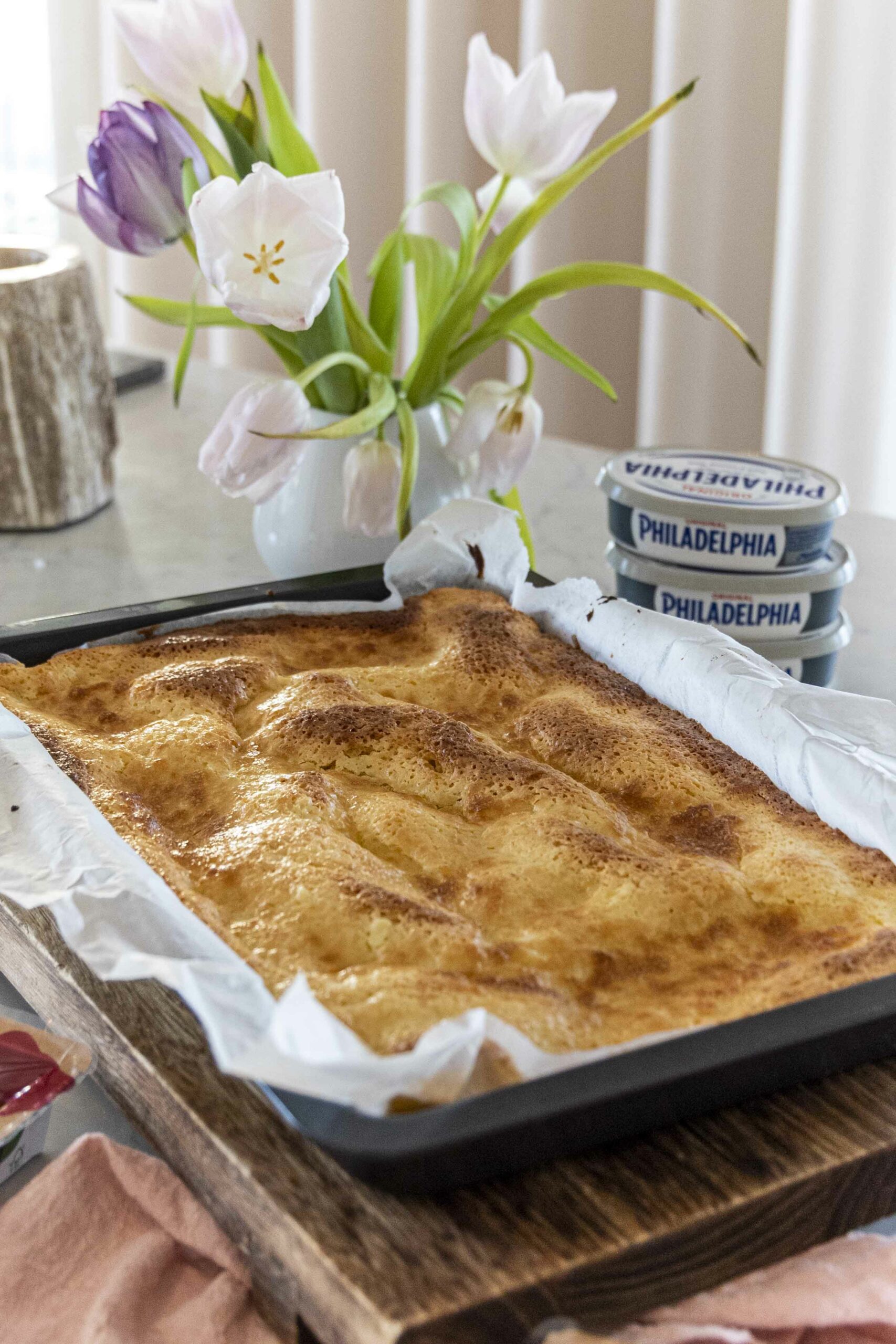 Vanillukaka með ostakökutoppi