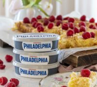 Vanillukaka með ostakökutoppi