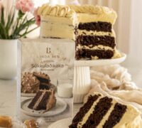 súkkulaðikaka með karamellu smjörkremi