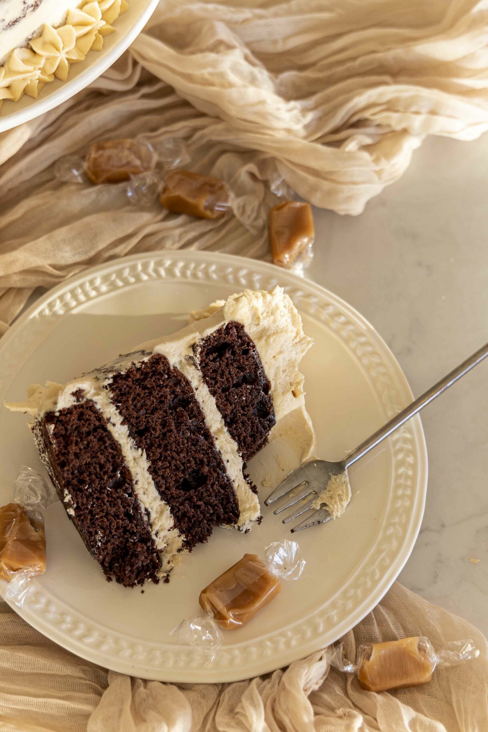 súkkulaðikaka með karamellu smjörkremi