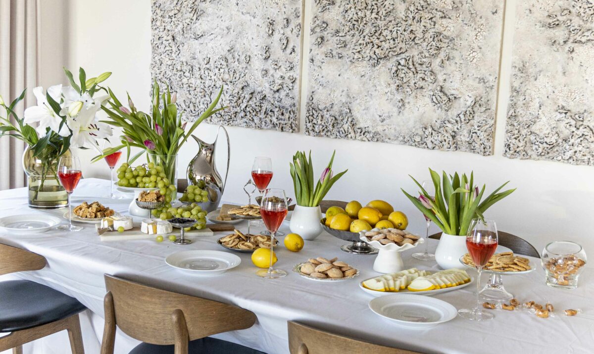 High tea boð með Van Strien