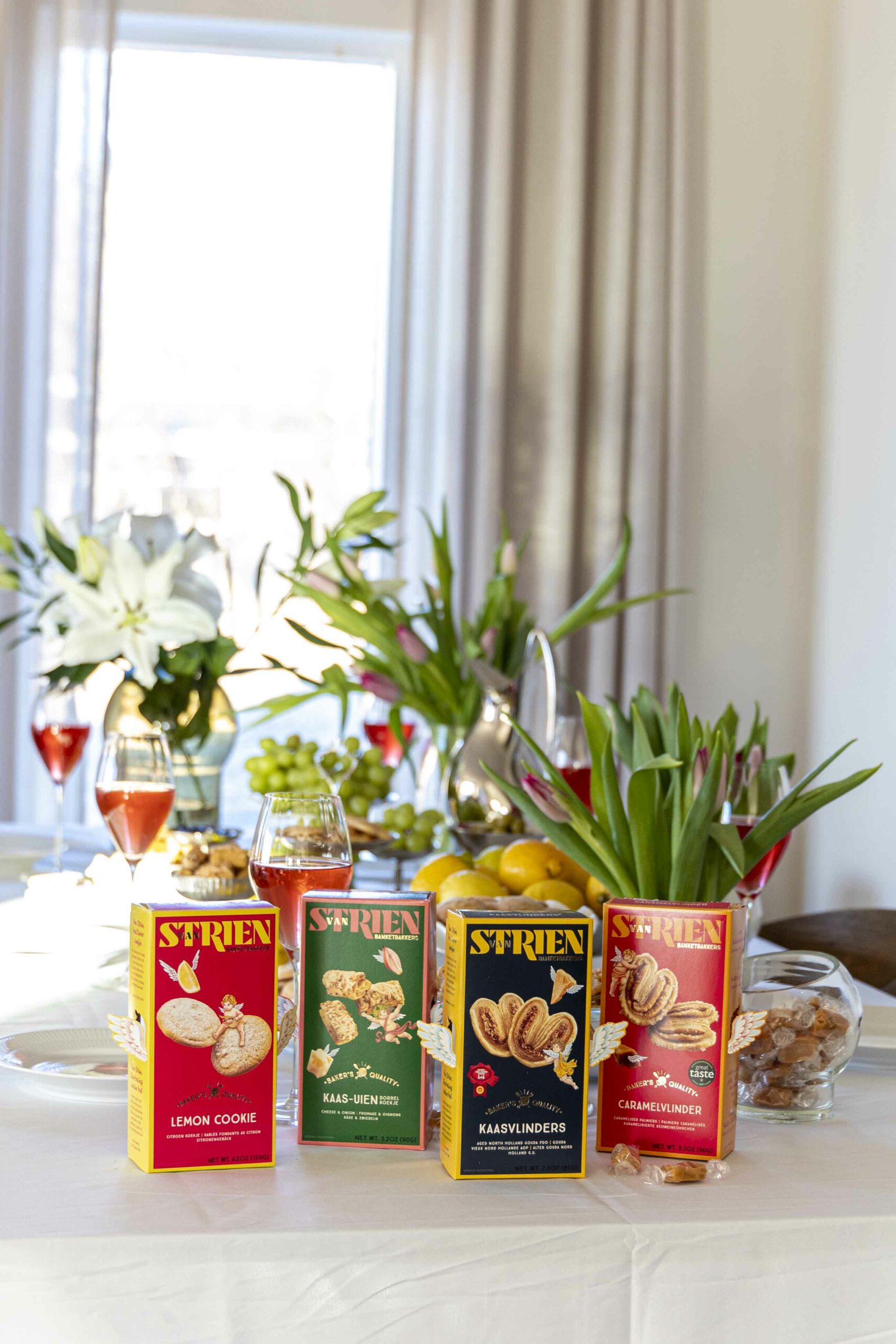 High tea boð með Van Strien