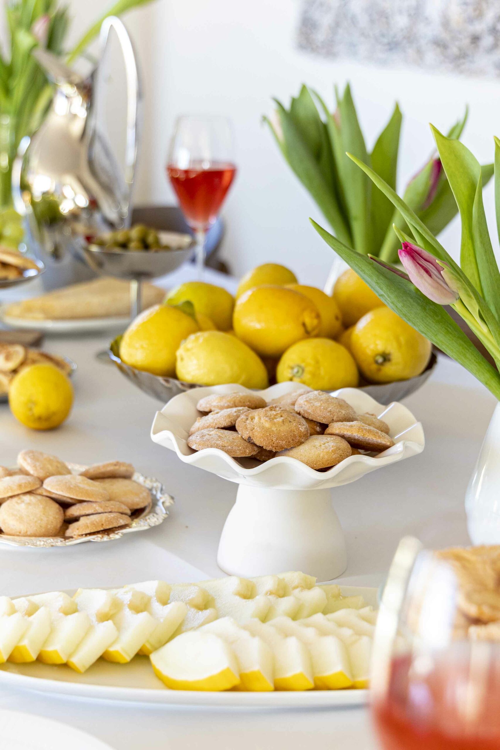 High tea boð með Van Strien