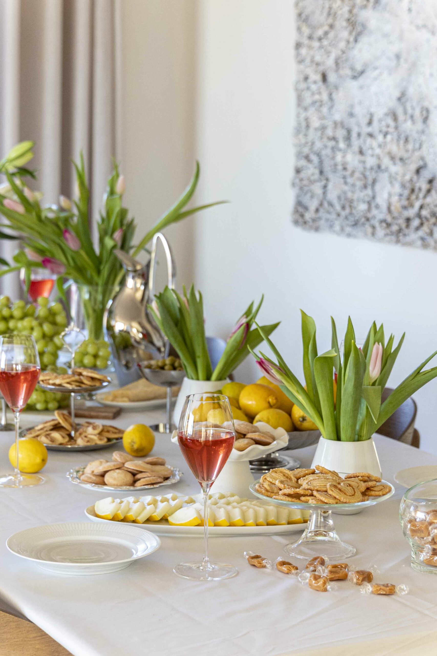 High tea boð með Van Strien