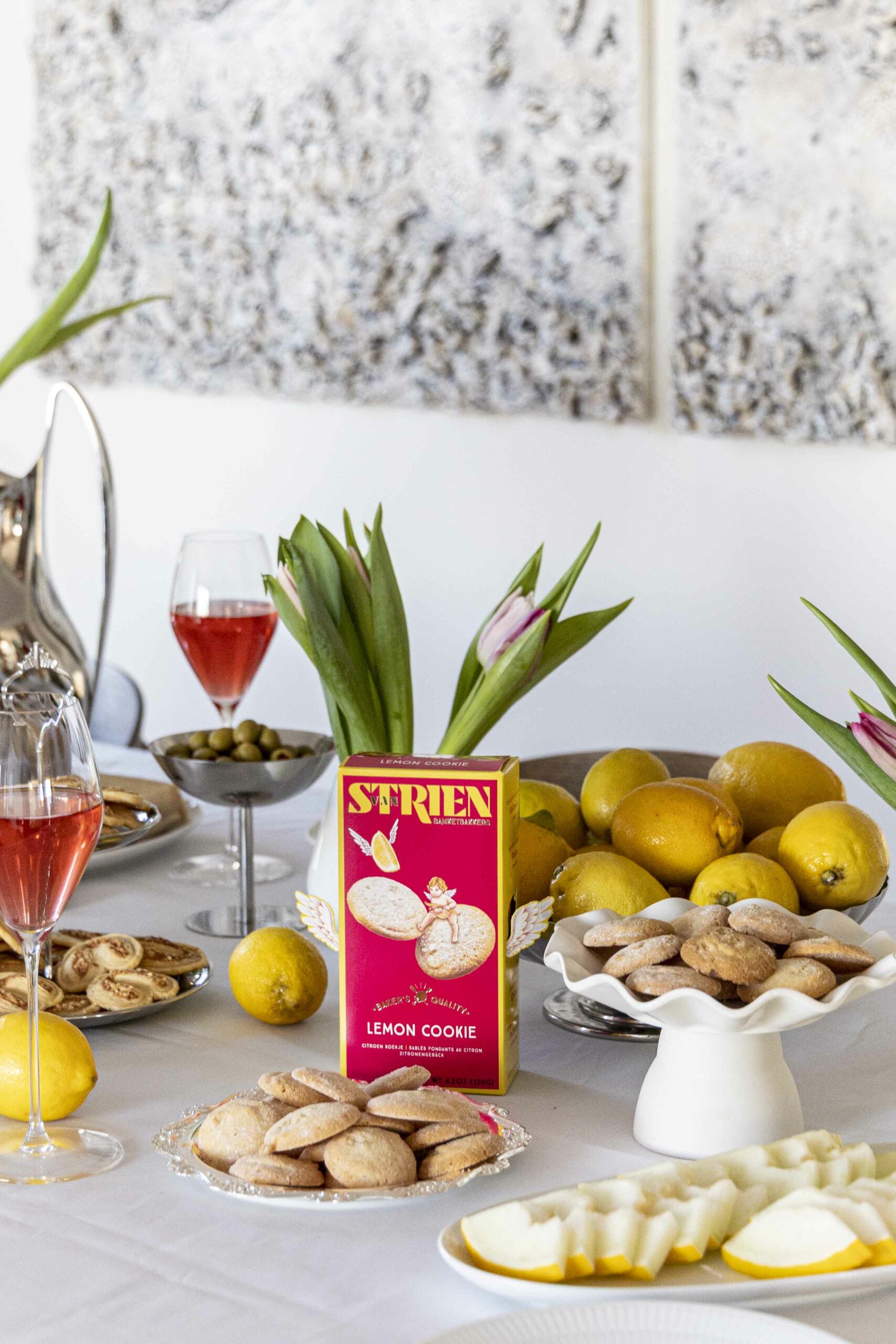 High tea boð með Van Strien