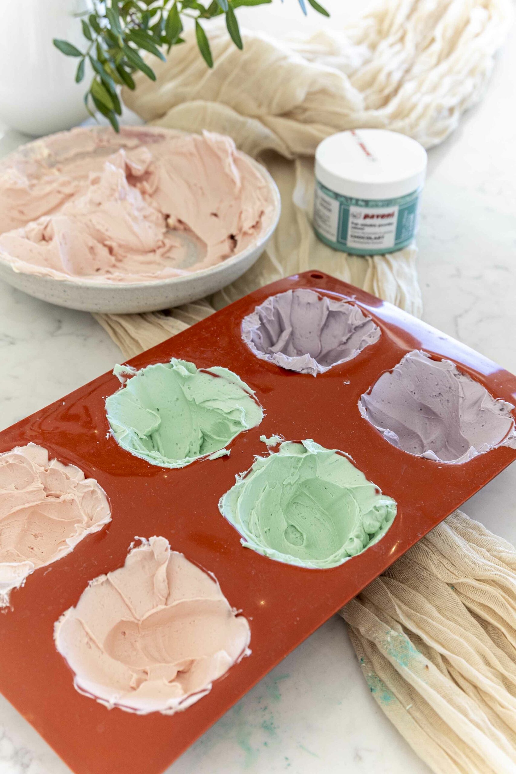 Einfaldar rósa bollakökur, mini ostakökur og súukkulaðibombur