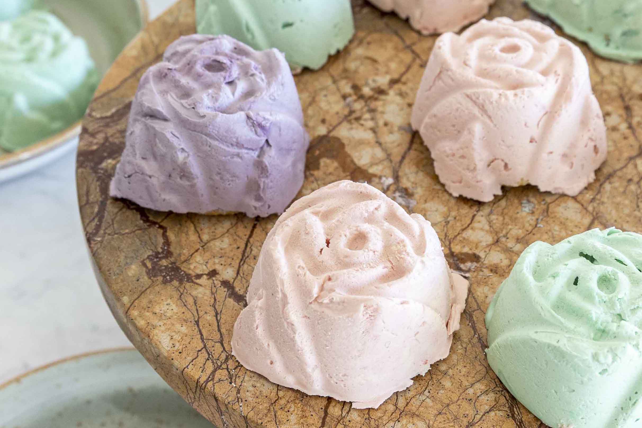 Einfaldar rósa bollakökur, mini ostakökur og súukkulaðibombur