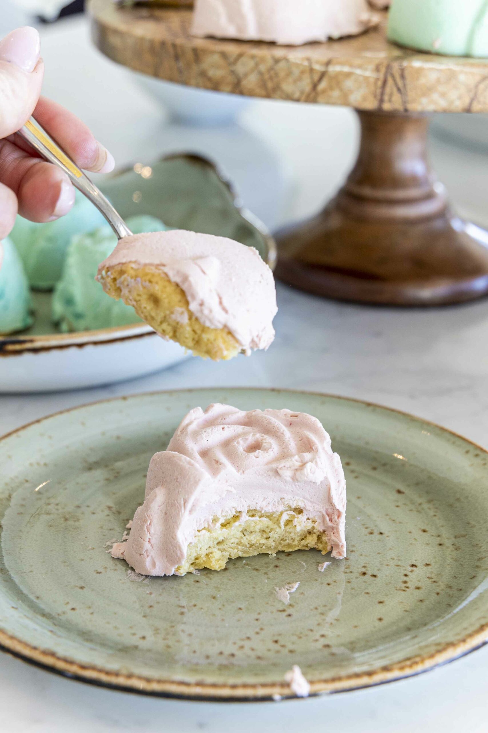 Einfaldar rósa bollakökur, mini ostakökur og súukkulaðibombur