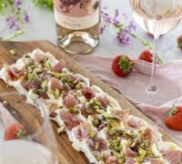 Rjómaostabakki með parmaskinku og pistasíum