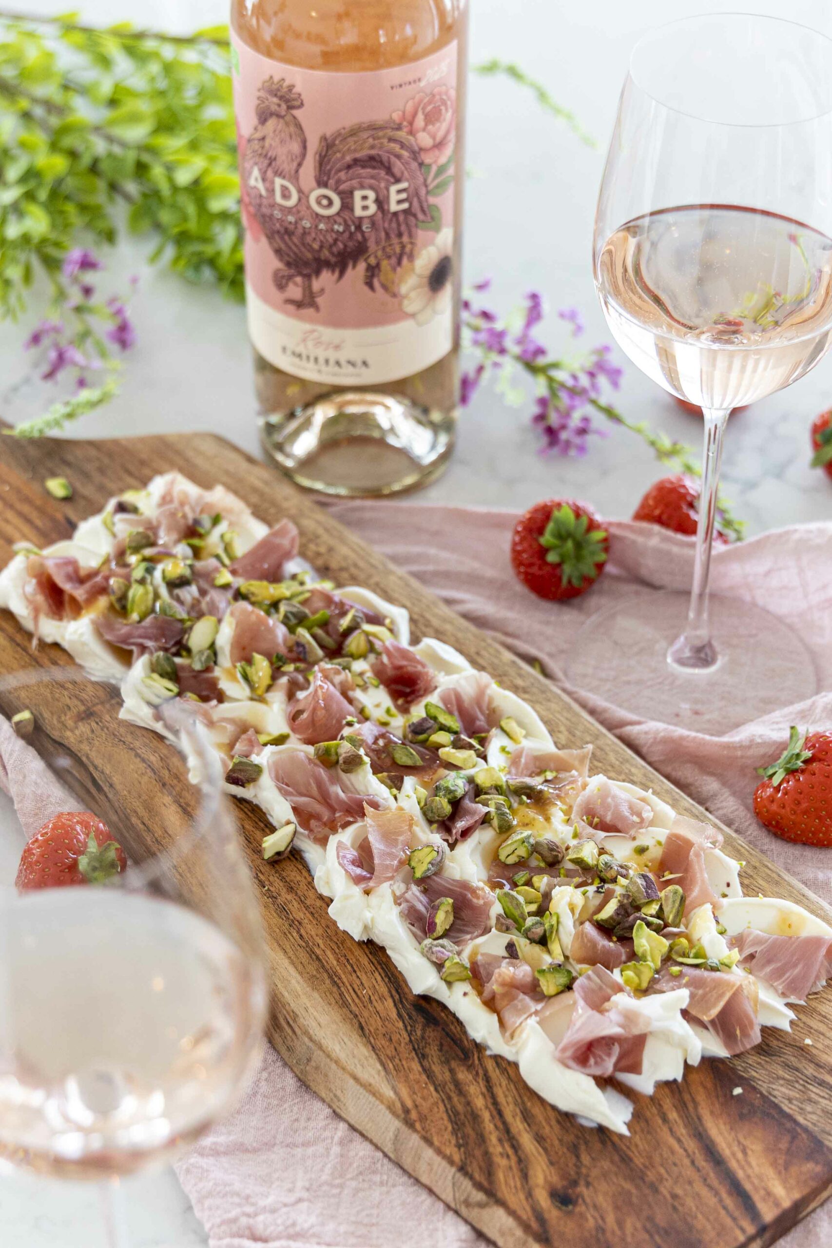 Rjómaostabakki með parmaskinku og pistasíum