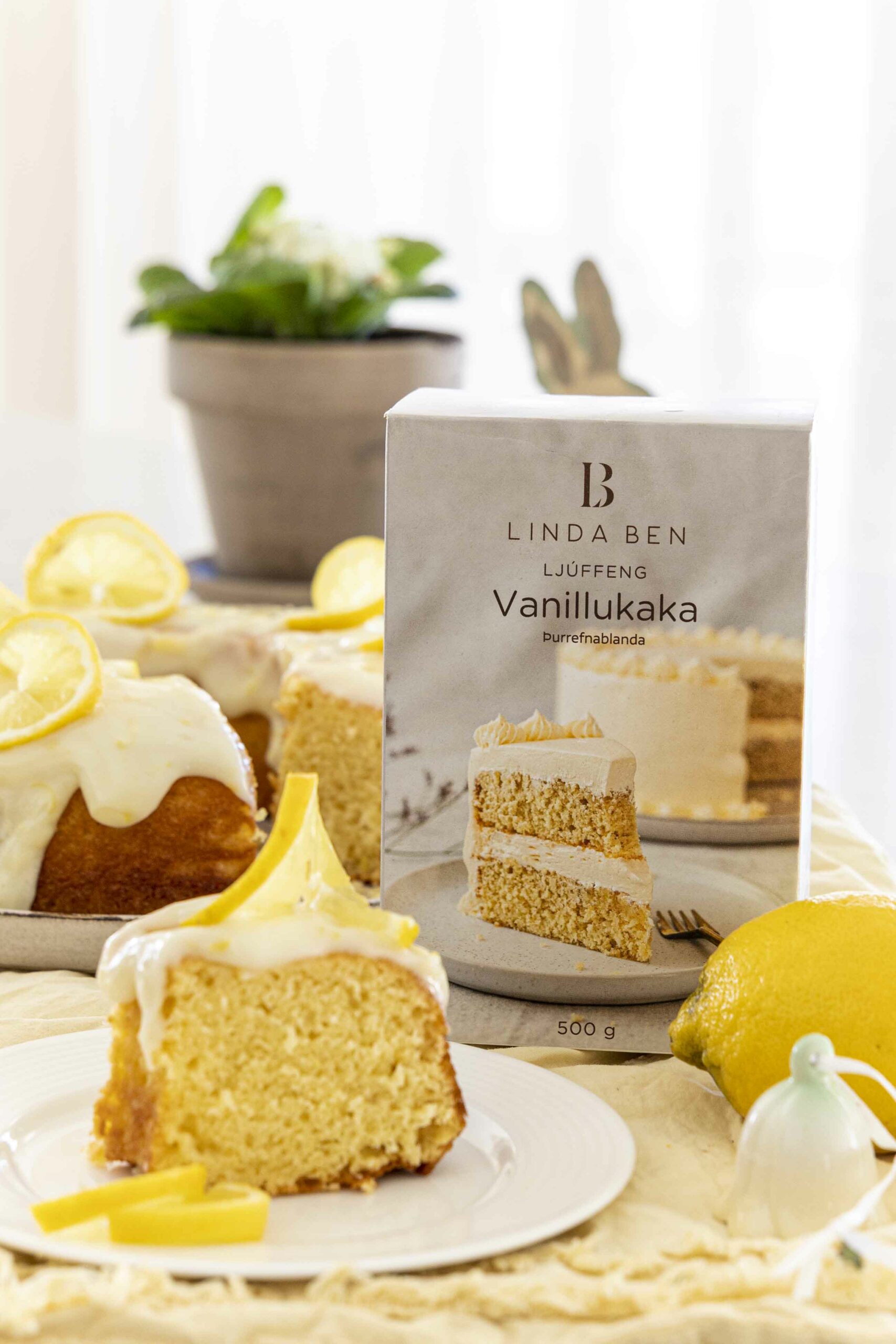 Sítrónukaka með ljúffengu rjómaostakremi