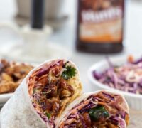 BBQ kjúklingavefjur með fersku hrásalati