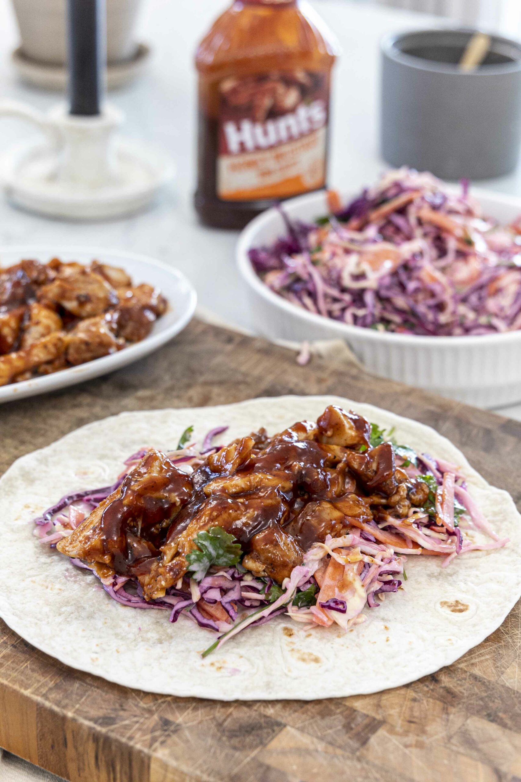 BBQ kjúklingavefjur með fersku hrásalati