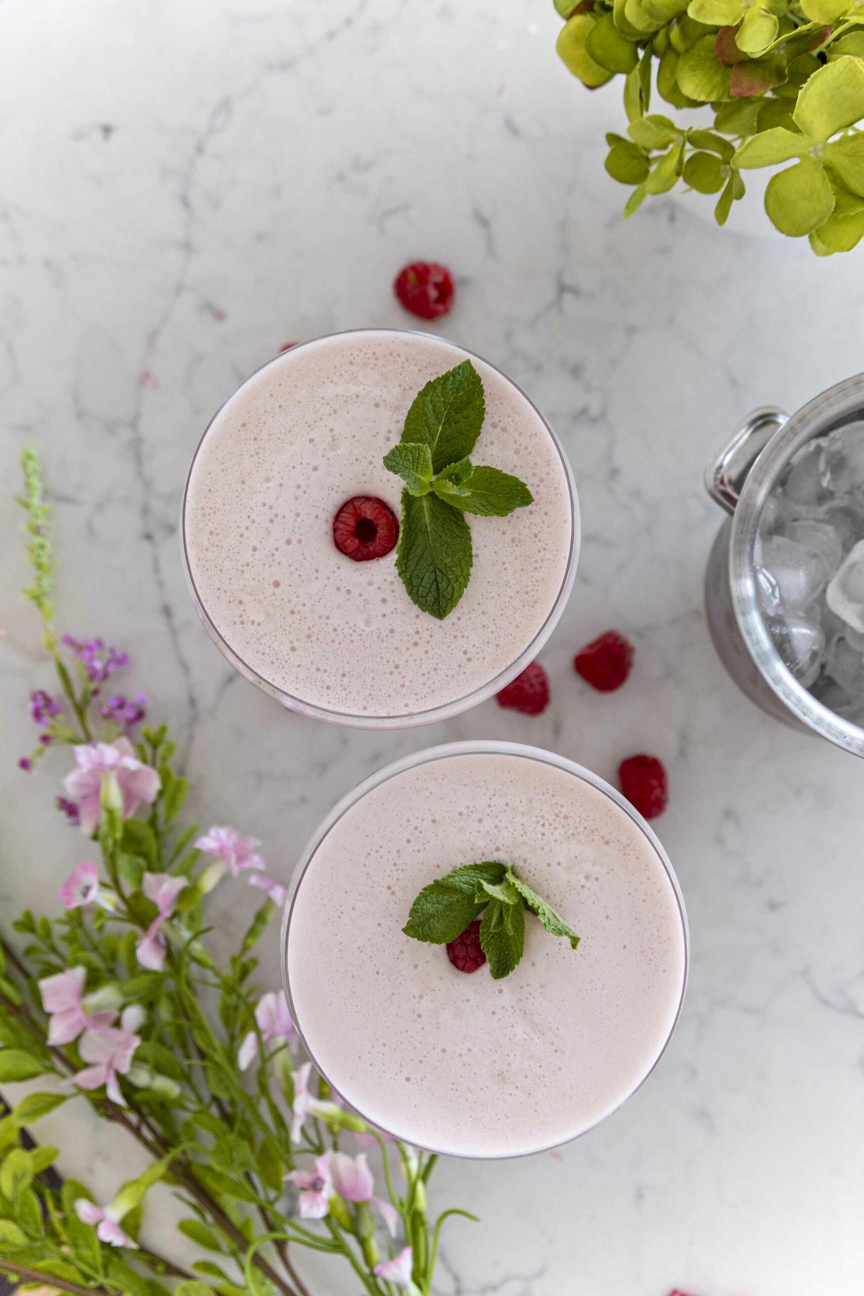 Hindberja sour kokteill