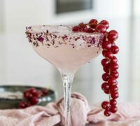 bleikur rósa margarita kokteill