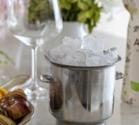 Hugmyndir fyrir stelpukvöldið – kokteilar, ostabakki og einfalt veisluborð