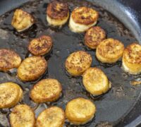 Ab mjólkur skál með smjörsteiktum bönunum