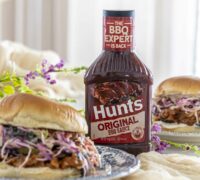 djúsí bbq kjúklingaborgari með fersku hrásalti