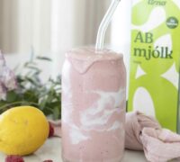 Bleikur berjasmoothie með ab mjólk - ríkur af góðgerlum