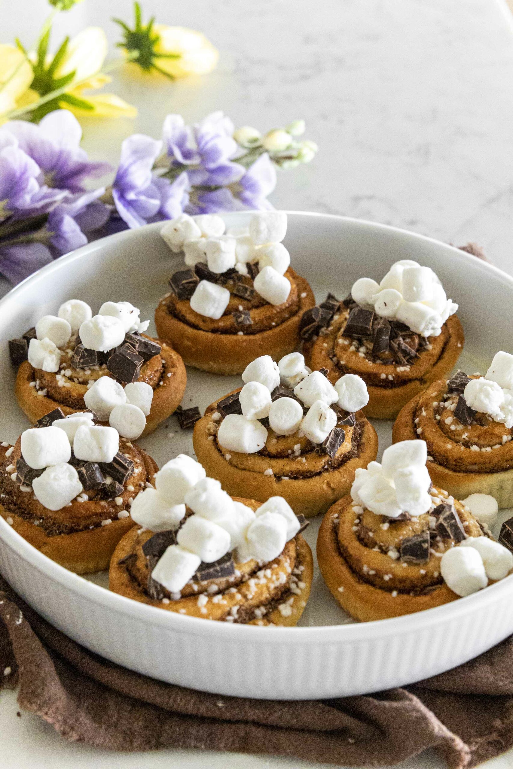 Einfaldir og mjög fljótlegir smores kanilsnúðar 
