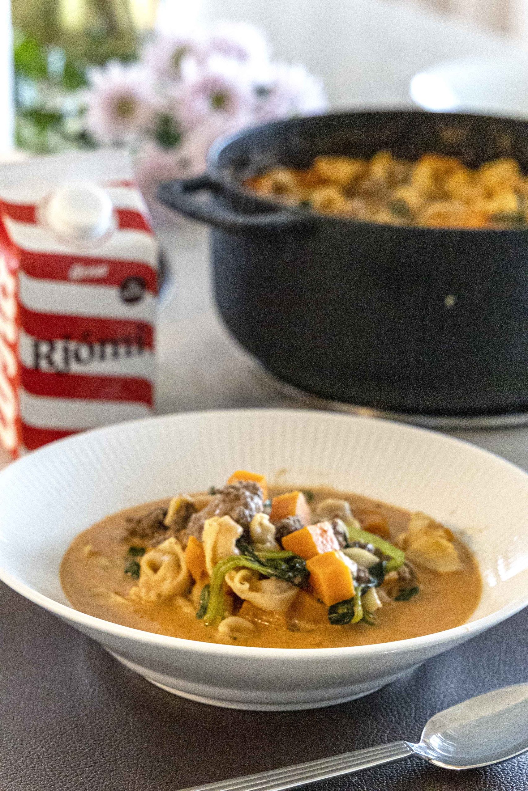 Rjómalöguð Tortellini súpa