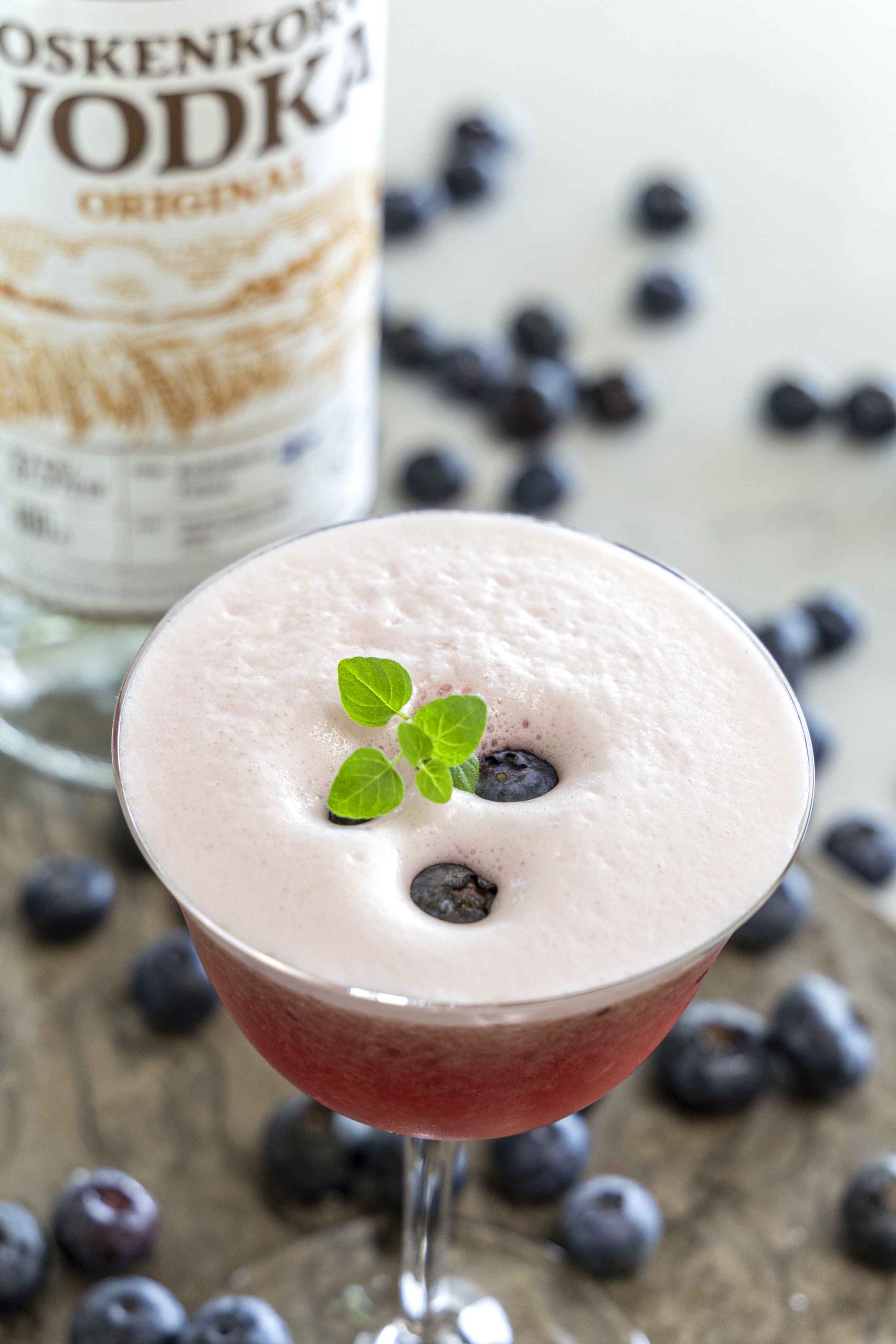 Bláberja vodka sour