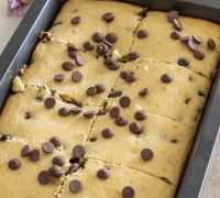 súkkulaðibita pönnukökur bakaðar í einu fati