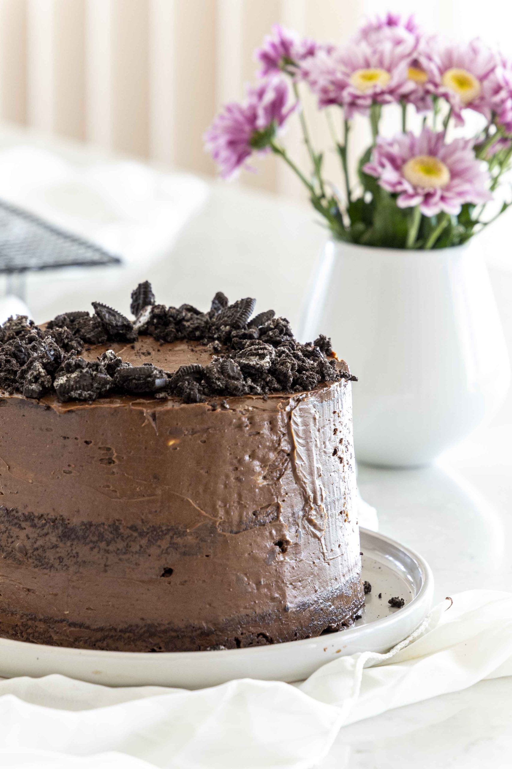 Súkkulaði fudge kaka með oreo smjörkremsfyllingu